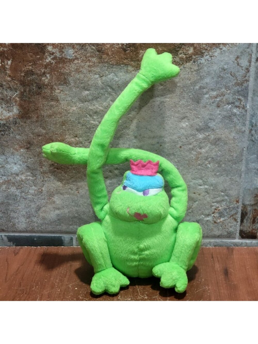 Vintage GMA Jean Bob Frog Pink Crown Long Arms Plush Toy 2001